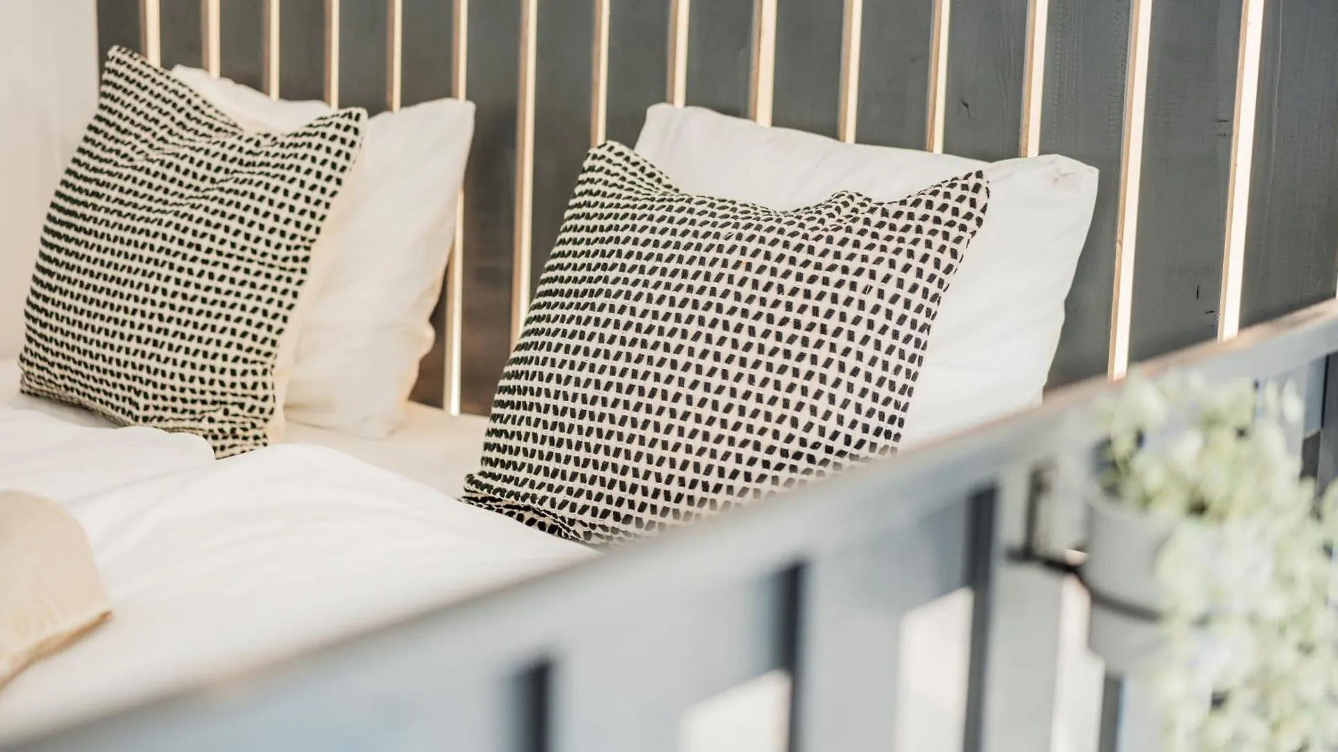 Chic Central City Rooms By Home2 Vienna Hostel