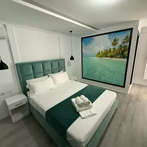 Aloha 3*, Sarandë Albánie