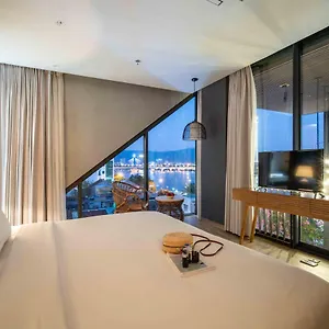 Seahorse Market By Haviland Hostel Da Nang