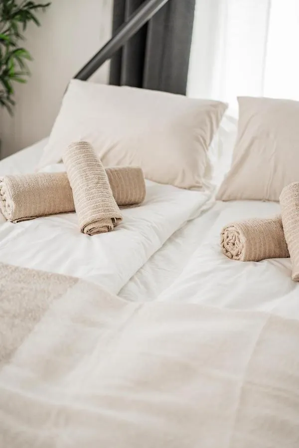 Chic Central City Rooms By Home2 Vienna Hostel