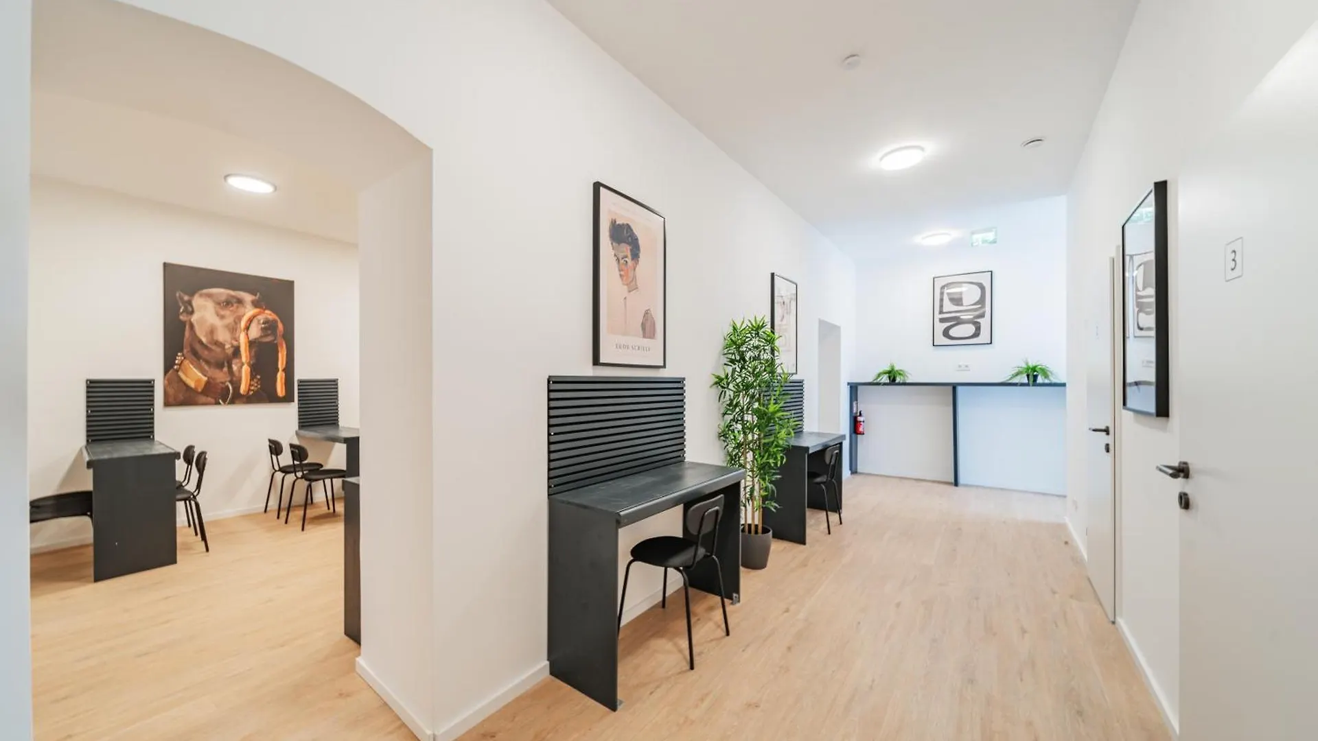 Chic Central City Rooms By Home2 Vienna Hostel